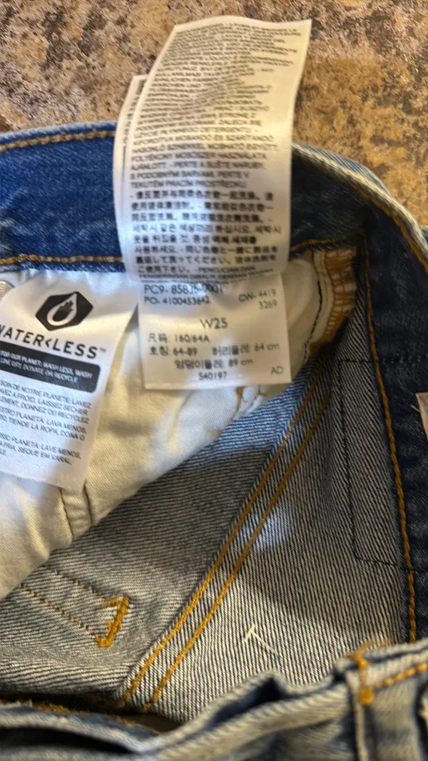Levi’s Shorts Denim - Image 4