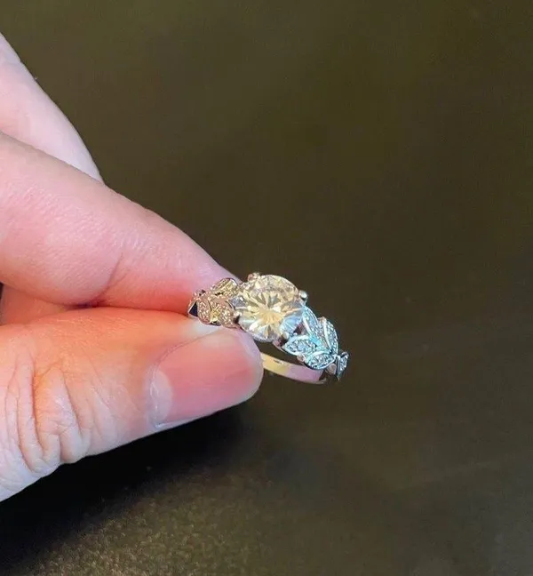 Austrian Crystal Silver Woman Ring Size 9 - Image 6