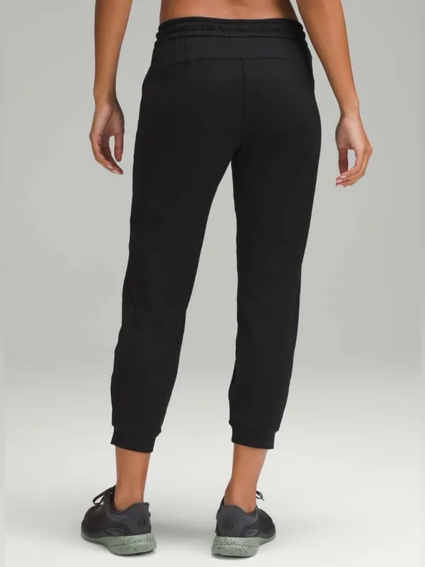 Lululemon Black‎ Mid-Rise Classic Fit Soft Jersey Joggers Size 4 Minimalist Fall - Image 3