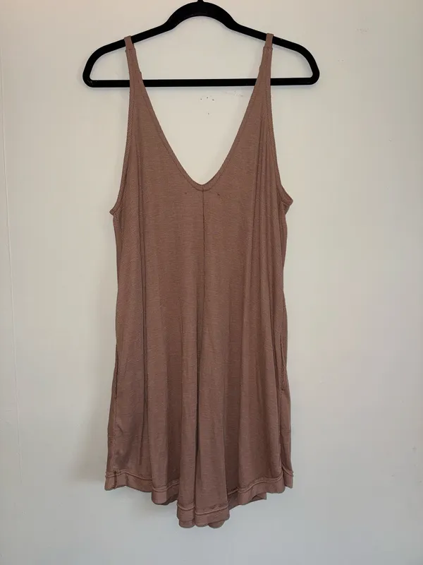 FREE PEOPLE BEACH Women’s clover mini dress ✨ - Image 6