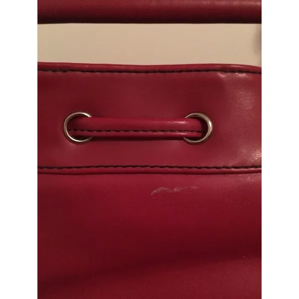 Tommy Hilfiger Women's Crossbody Shoulder Handbag Tote Purse Red - Image 10