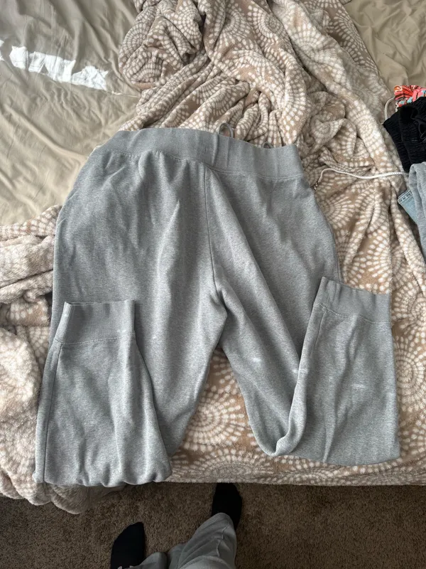 Nike Sweatpants Grey Women’s - Image 2