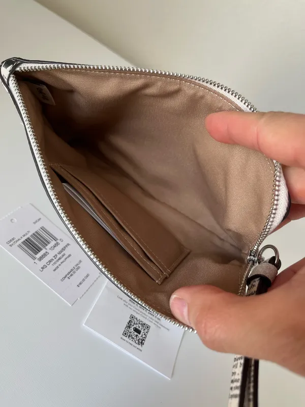 Coach Large Wristlet - Image 5