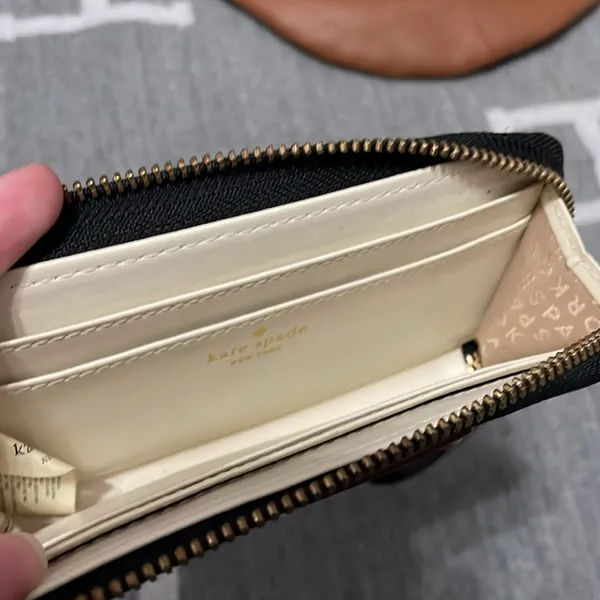 💙💖 Kate Spade Black Patent Leather Wristlet‎ - Image 5