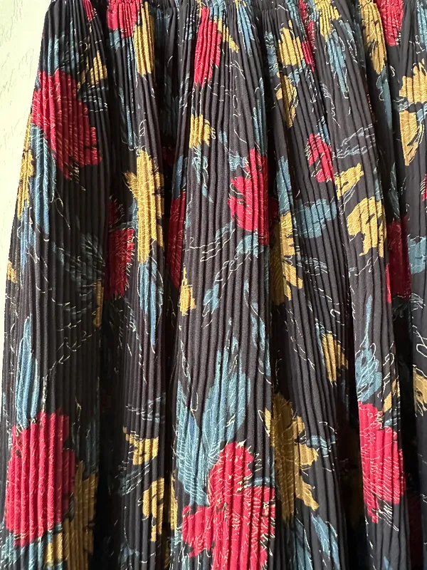 Vintage Ark Reworked midi dress black w/floral pattern and black lining Sz 6 - Image 6