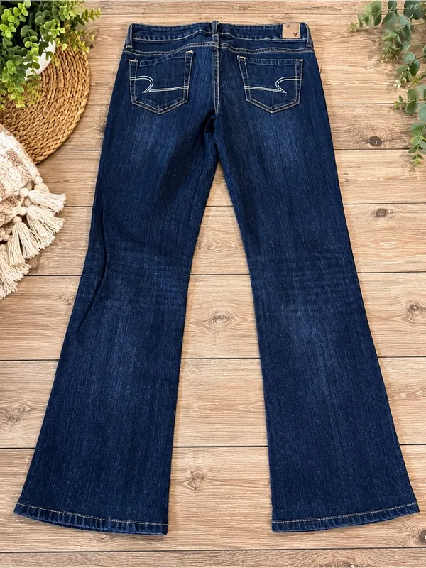 American Eagle Outfitters Dark Blue Flare Jeans (698) - Image 2