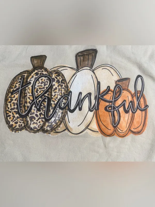 Gildan Cream Crewneck Sweater with Pumpkin 'Thankful' Graphic - Image 5