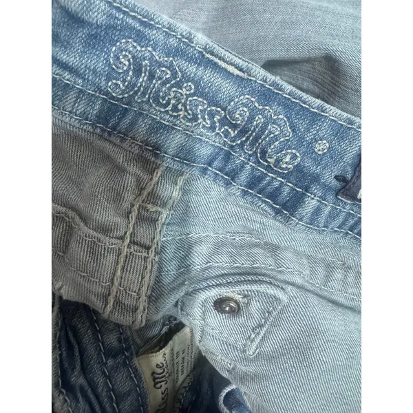 Miss Me Signature Skinny Jeans 30 Light Wash Sequin Embroidered Flap Pocket Y2K - Image 8