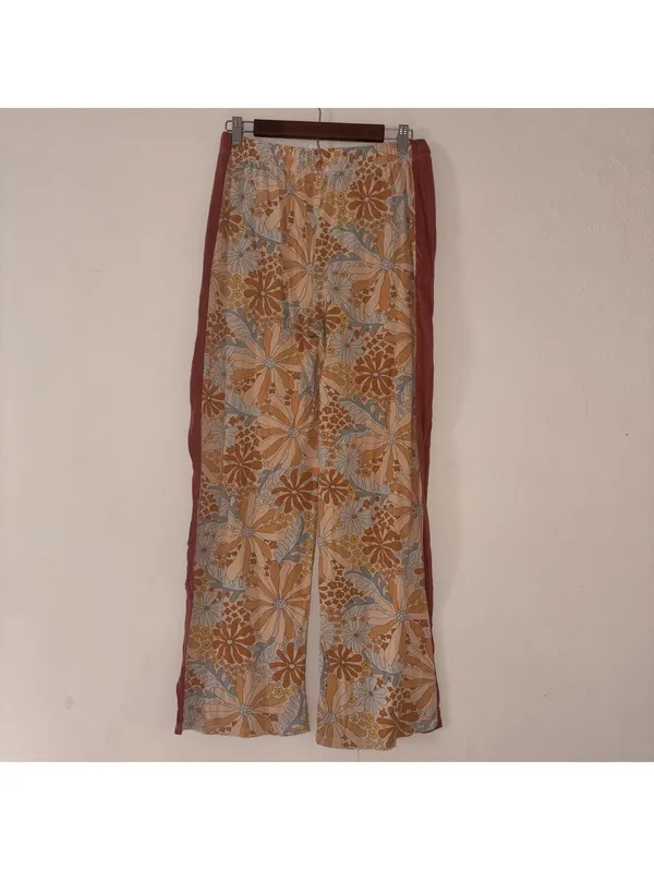 World Market Floral Print Wide Leg Lounge Pants Size S/M Retro Style - Image 3