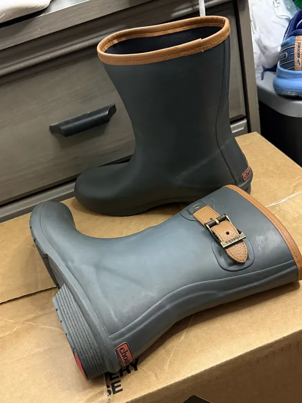 Chooka Women’s City Solid Mid boot size 8  - Image 2