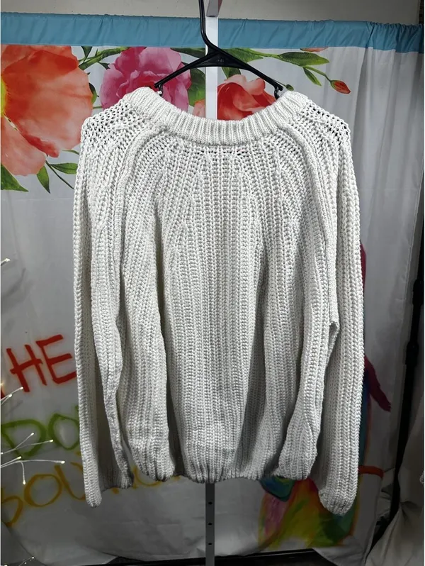 H60 Free People white sweater Size M #knitwear #winterwear - Image 3
