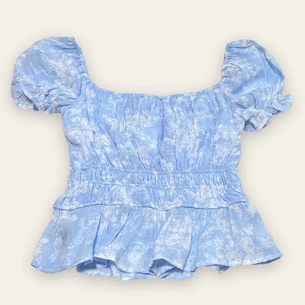 NWT Francesca’s Pastel Blue Floral Peplum Top - Image 2
