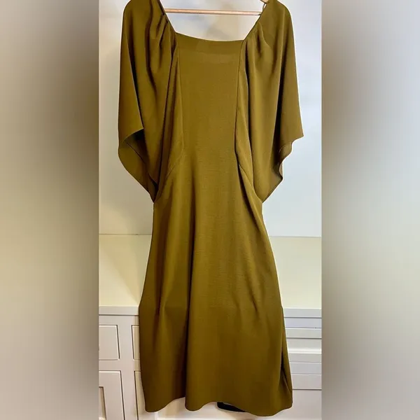 NWT - Zara VOLUMINOUS SLEEVE DRESS size Medium - Image 4