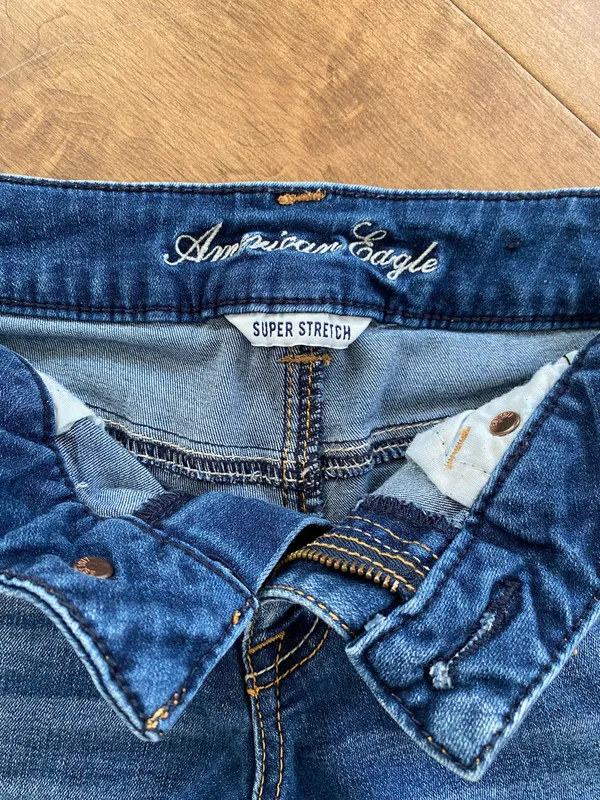 American Eagle Outfitters Shorts - Image 2