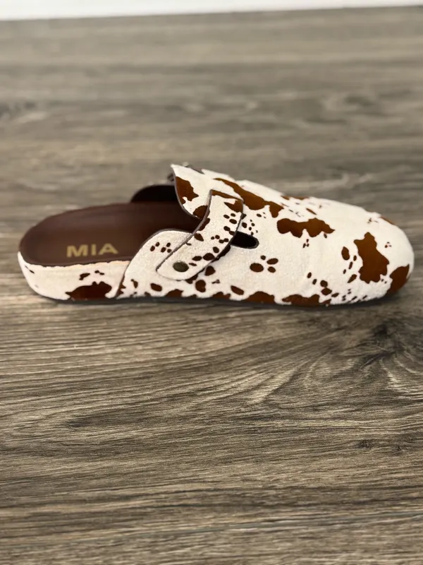 MIA Gipsy Cow Print Buckle Clog Mules Size 7.5 - Image 9