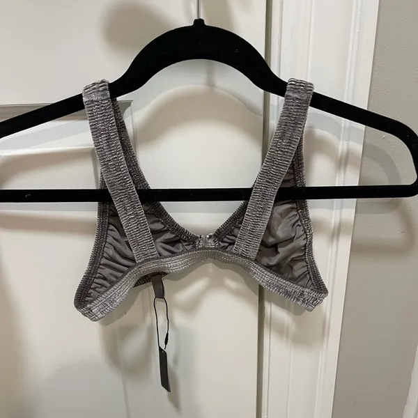 SKIMS Velvet Bra - Image 3