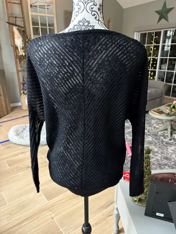 Jennifer Lopez Size XS Black V Neck Sweater - Image 3