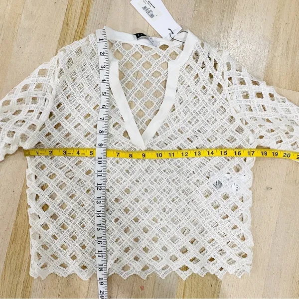 Sandro V-neck pattern lace top - Image 12
