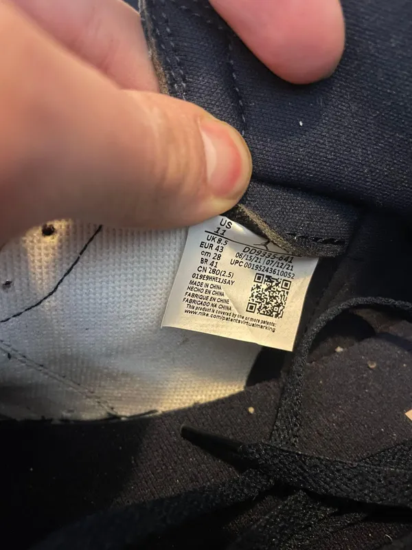 Nike Wmns Air Jordan 1 Retro High OG SE 'Bubble Gum' - Size 11 brand new will come in a replacement box - Image 12