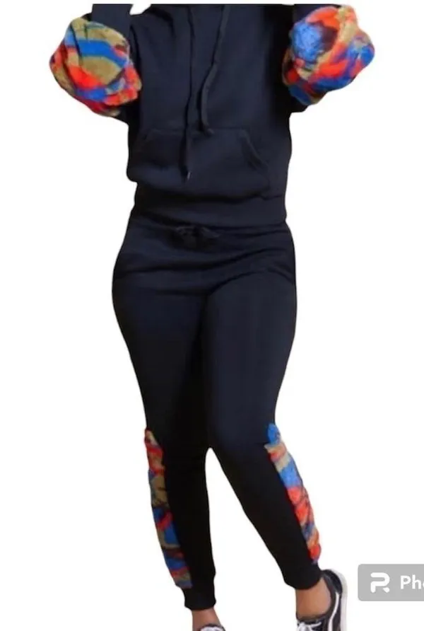 Faux Fur Elbow Patch Hoodie and Sweatpants Set. S/M - Image 2