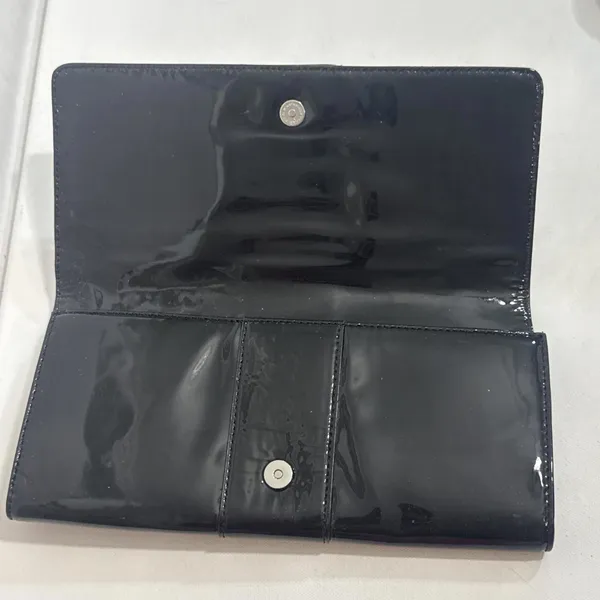 Michael Kors Buckle‎ Black Designer Old Money Minimalist Patent Leather Clutch - Image 3