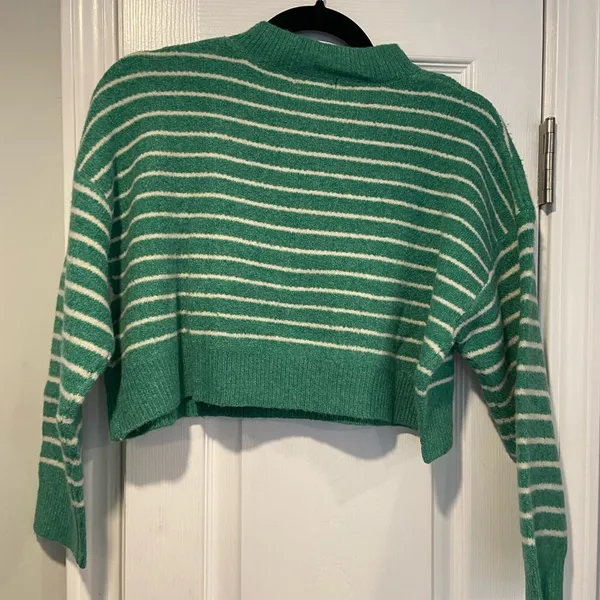NWT Tilly’s Love Tree Size L Oversized Cropped Green Striped Pullover Sweater - Image 7