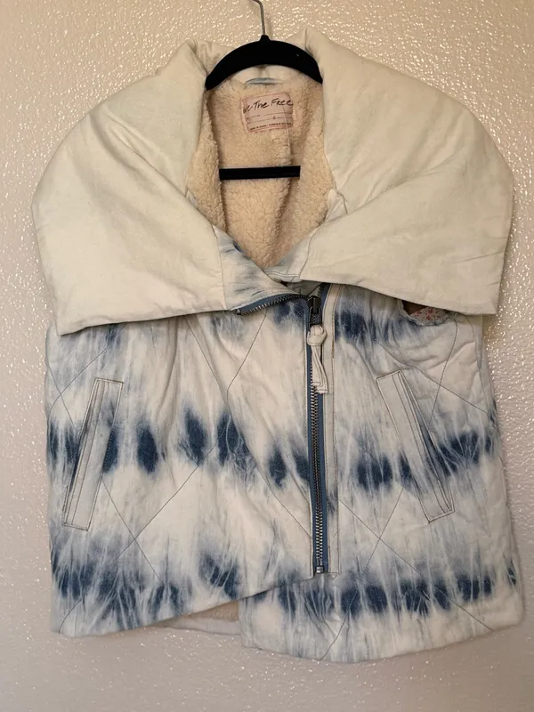 Free People We The Free Tie Dye Sherpa Lined Puffer Vest Blue Ivory S - Image 2