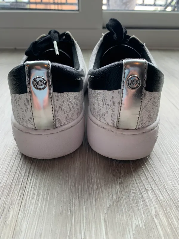 Michael Kors Sneakers - Image 3