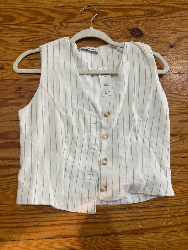 Abercrombie Linen Vest - Image 4