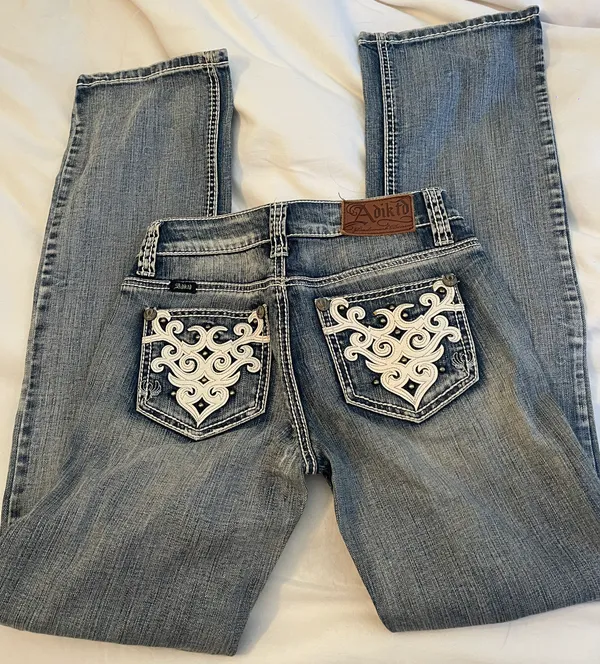 Adiktd Jeans Size 27 - Image 3