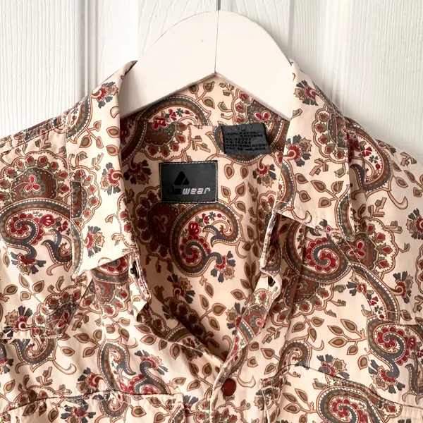 Liz Sport Beige Red Paisley Wester Snap Button Vintage Collared Shirt Medium - Image 6