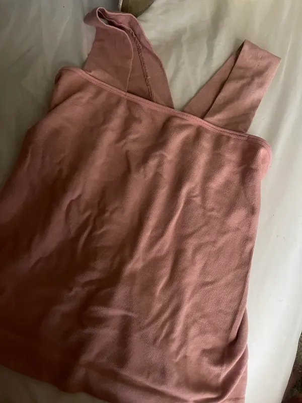 Dynamic pink top - Image 2