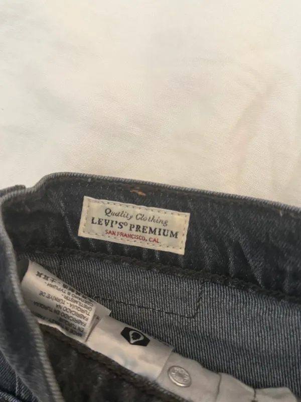 Levi’s 501 Shorts - Image 5