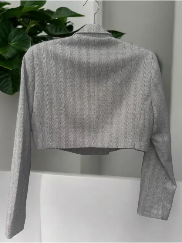 Pull & Bear Cropped Blazer Size Small - Image 3