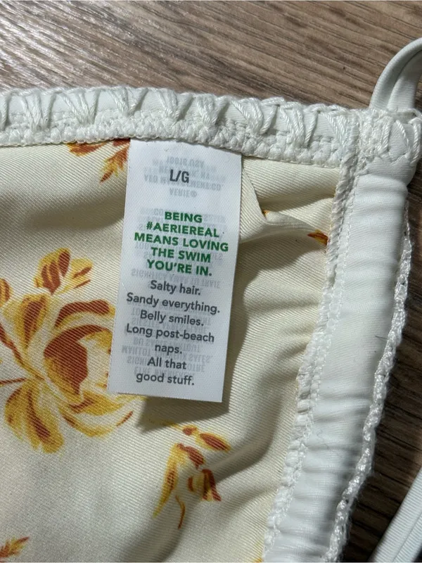 AERIE Crochet Triangle Bikini Top White Cream Tie String Size L - Image 3