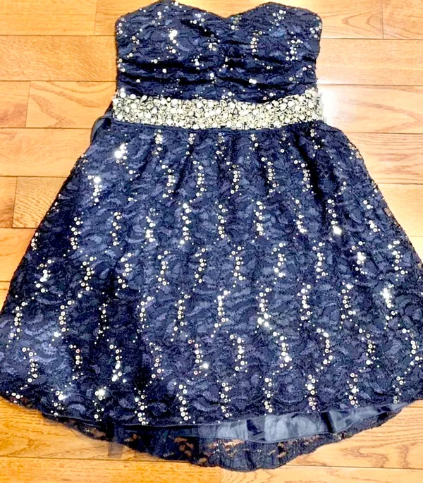 My michelle strapless navy blue rhinestone-embellished cocktail dress size 7 - Image 7