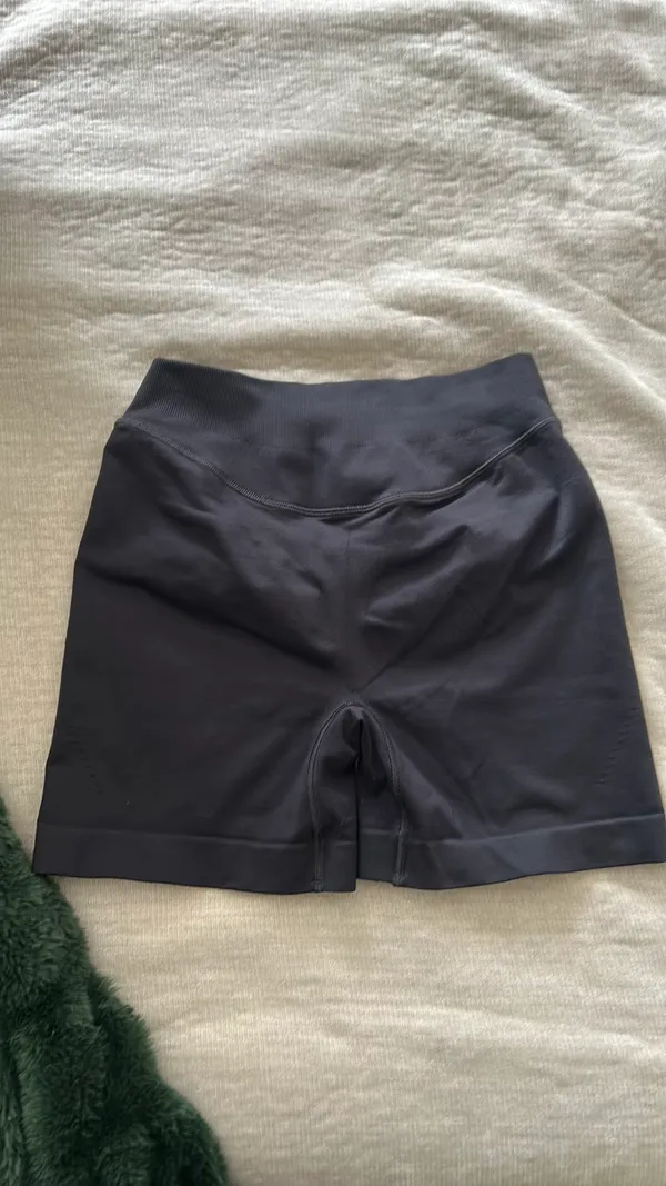 Gymshark Biker Shorts Black - Image 4