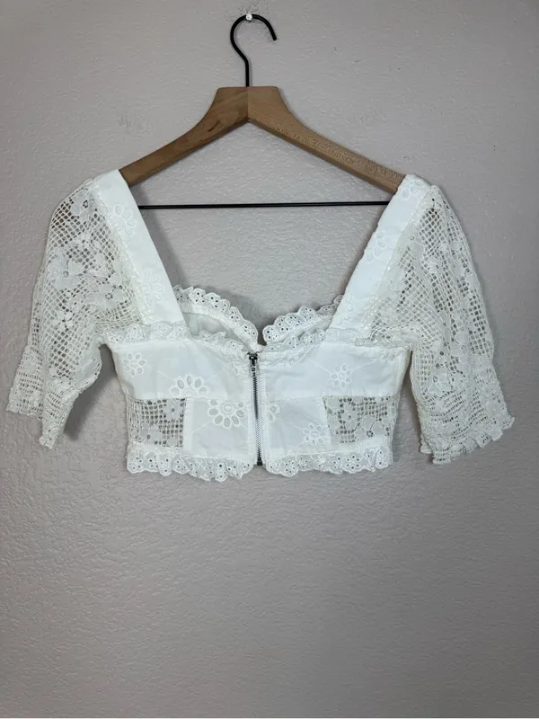 More To Come Kallie Crop Top Eyelet Lace Embroidered White XS $68 Revolve - Image 9