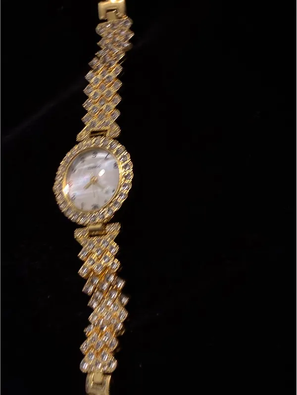 Women's Gold Tone Quartz Dress Watch with Sparkling Rhinestone Crystals - Image 7