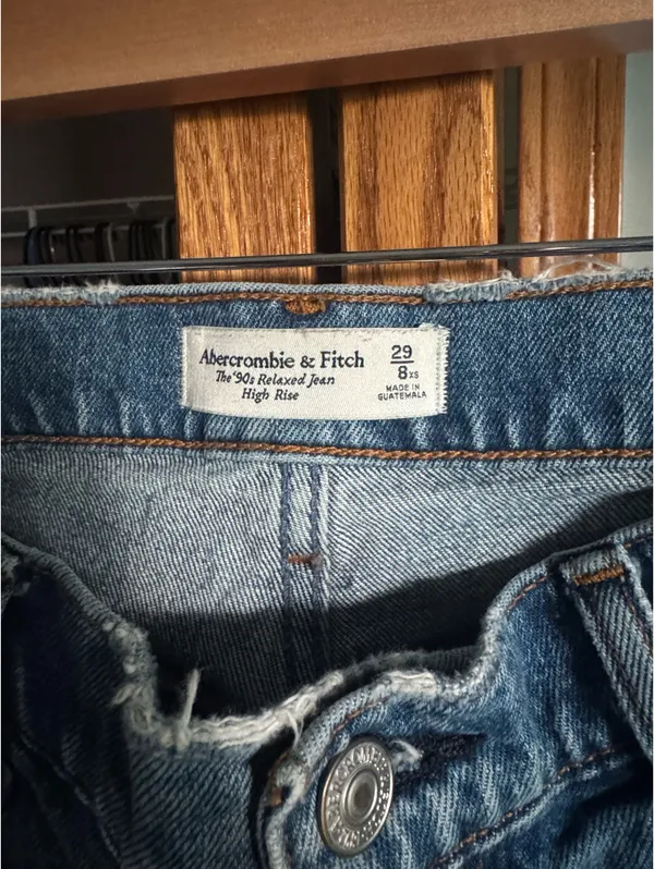 Abercrombie High Rise The 90s Relaxed Jeans - Image 3