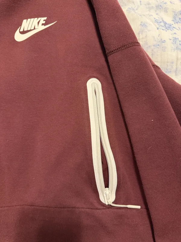 Nike Sweatshirt - Image 2
