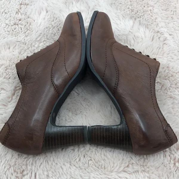 Michelle D brown upper leather elastic goring bootie Brown Size 9.5 - Image 4