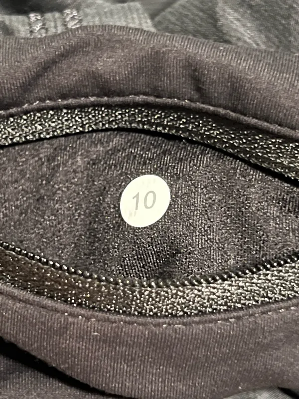 Womens sz10 Lululemon skort - Image 10