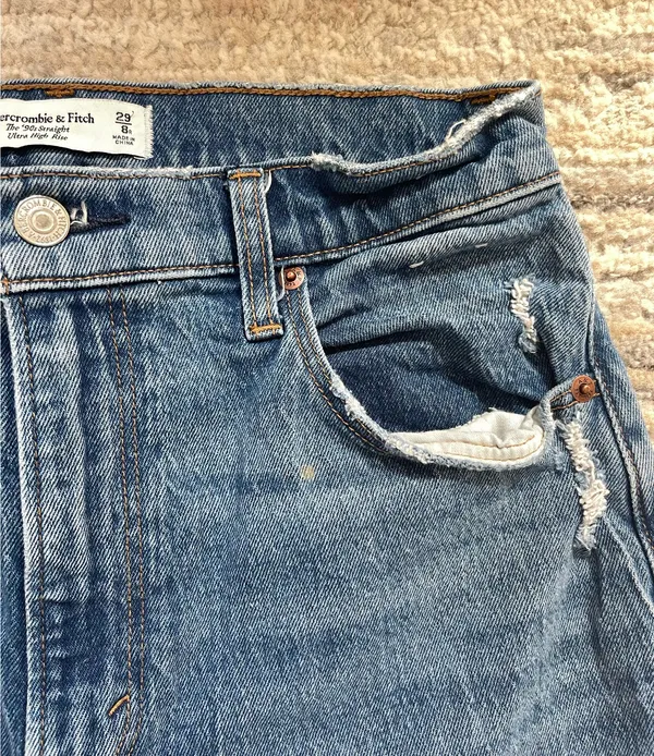 Abercrombie Ultra High-Rise Jeans 90s Straight Curve Love - Image 3
