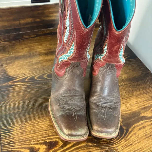 Ariat Brown And Burgundy VentTEK Ultra Western Boot‎ Size 6.5 - Image 3