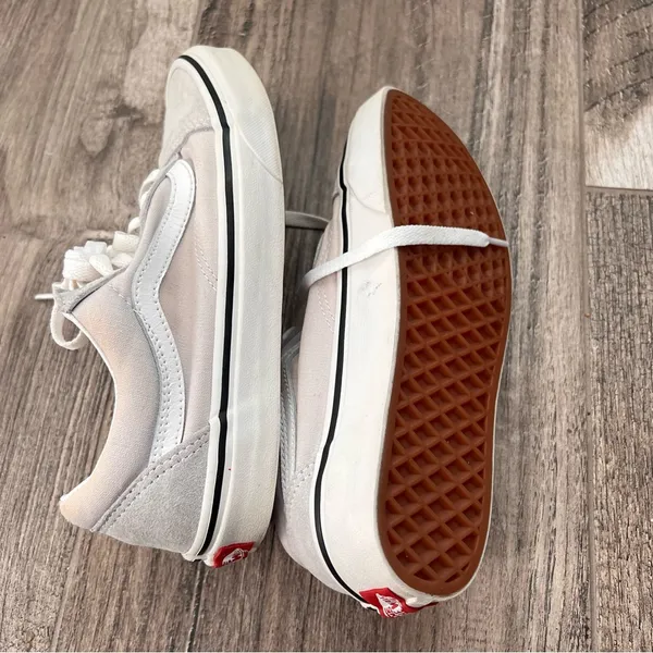 Unisex Vans Gray /Off White Sueden Lace Up Sneaker Shoes Womens :7 Mens:5.5 - Image 6