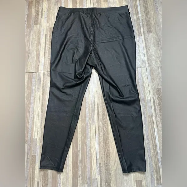 Torrid Faux Leather Leggings, Size 2 - Image 6