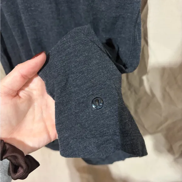 Lululemon tank top - Image 2