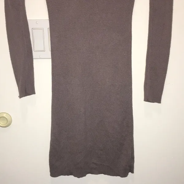 Women’s Mauve Sweater Dress Stretchy Soft Size Medium - Image 4