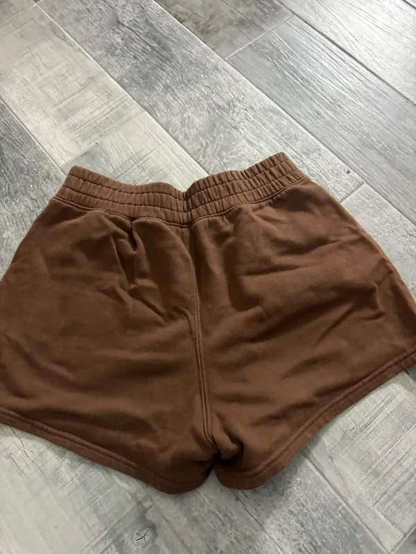 Hollister Brown Shorts High-Waisted - Image 3
